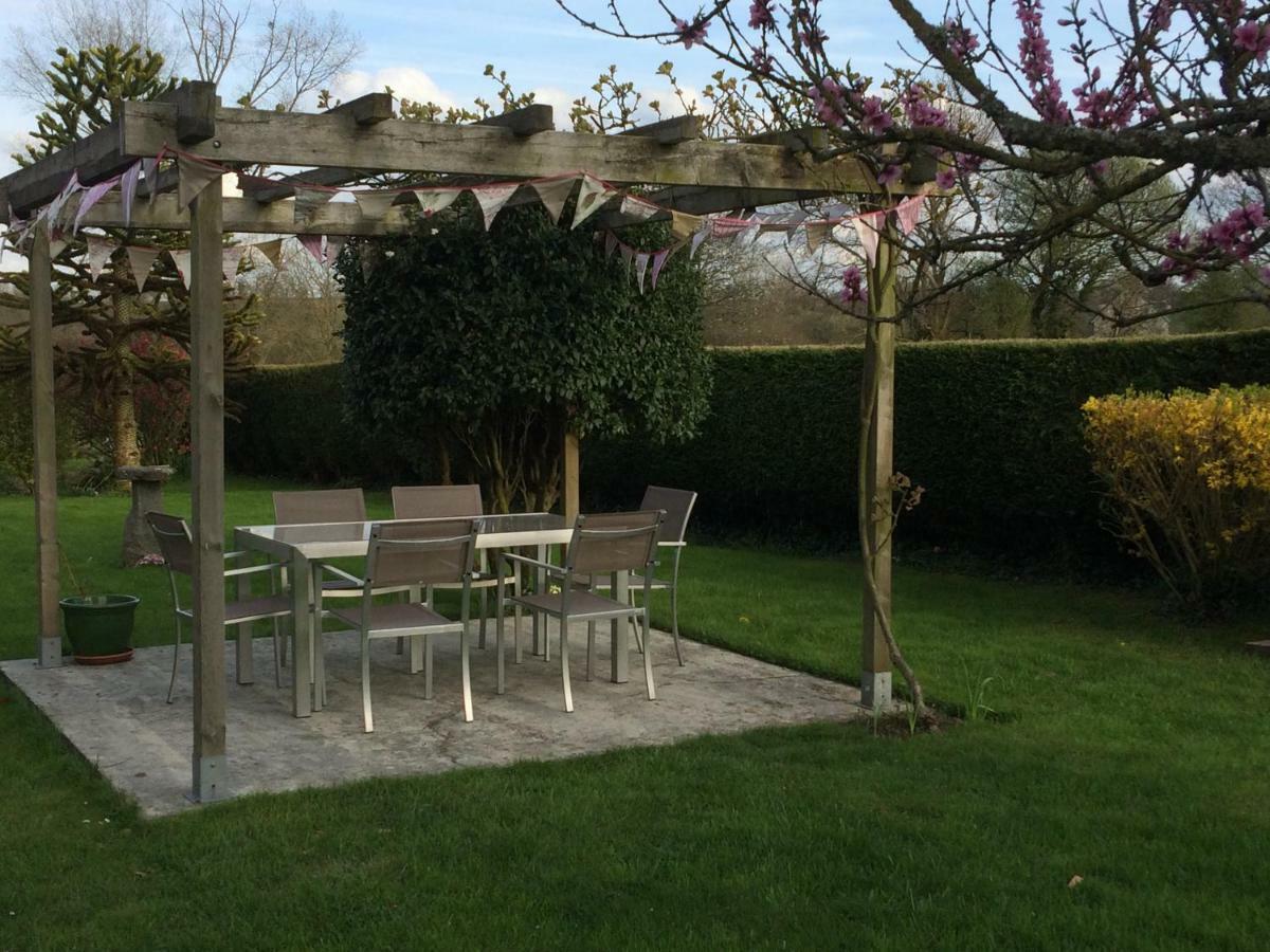 Bed and Breakfast La Crepelliere à Villedieu-les-Poêles Extérieur photo